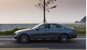 벤츠 E 200 승용차[국토부 제공=연합뉴스]